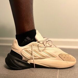 I have 5 total pairs of adidas read description for details